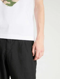 Comme Des Garçons Play Big Heart Camouflage Cotton-jersey T-shirt 15 Comme Des Garçons Play Big Heart Camouflage Cotton-jersey T-shirt -Metro Style Shop 343 2000022 P1T242 WHITE ALT05