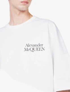 Alexander McQueen Logo-print Relaxed-fit Cotton-jersey T-shirt 11 Alexander McQueen Logo-print Relaxed-fit Cotton-jersey T-shirt -Metro Style Shop R04153556 WHITEBLACK ALT04
